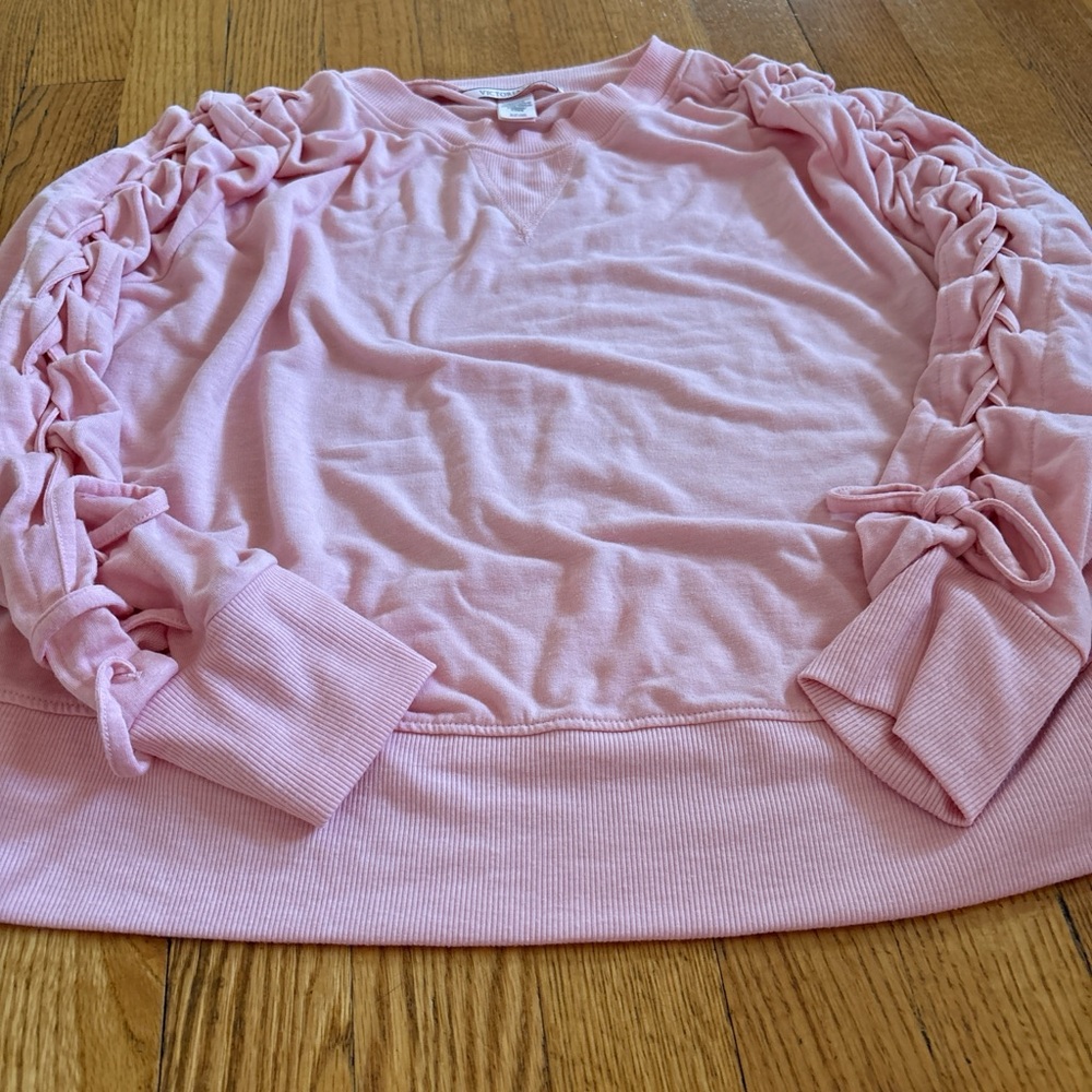 Victoria's Secret Peach Braided Sleeve Tee🩵 - Picture 2 of 4